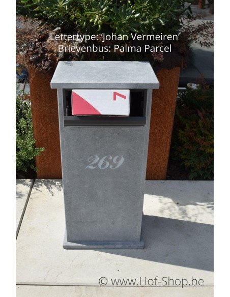 Gravure: nummer op brievenbus