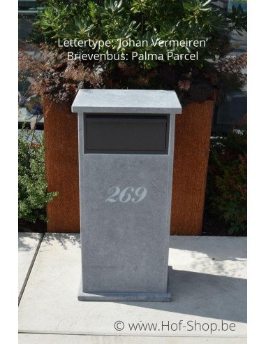 Gravure : numéro de maison sur la boîte aux lettres