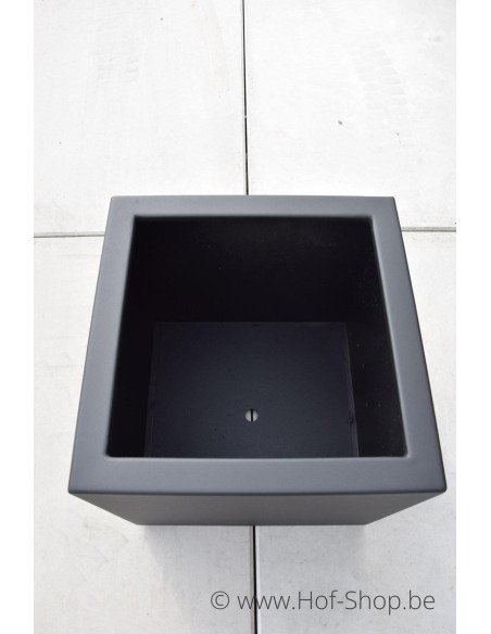 Quadrus 50 x 50 x 50 cm RAL 9005 - Plantenbak in aluminium Geroba