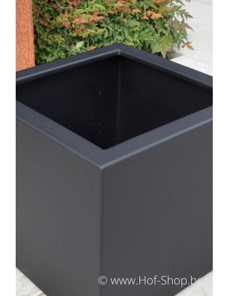 Quadrus 50 x 50 x 50 cm RAL 9005 - Plantenbak in aluminium Geroba