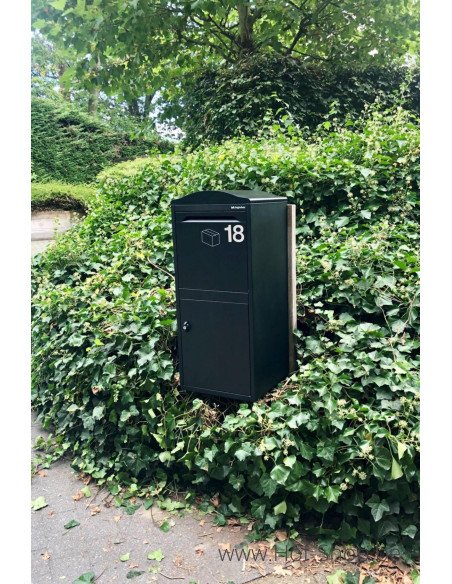 Frontbox Stardust Black Front Door - pakketbus zwart LogixBox