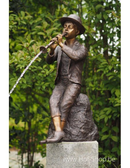 Jongen met fluit - bronzen beeld (AN0603BR-B)