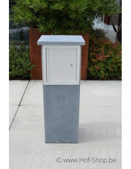 P-Box 7 Aspect bois - boîte aux lettres en pierre bleue