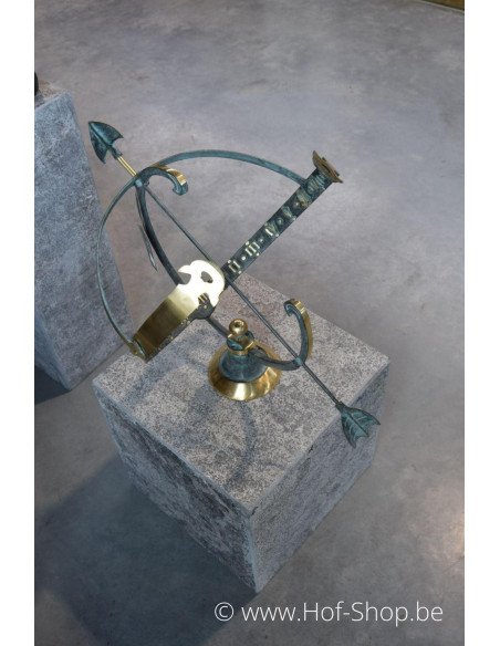 Guéridon 40 x 40 x 40 cm - colonne en pierre bleue