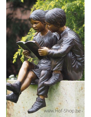 Twee lezende kinderen - bronzen beeld (B749-1)