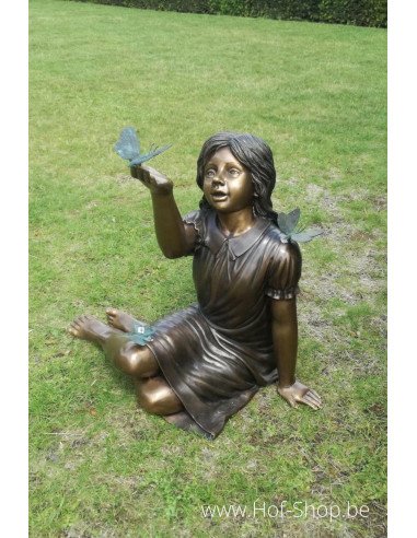 Fille avec papillon - statue en bronze (B902)
