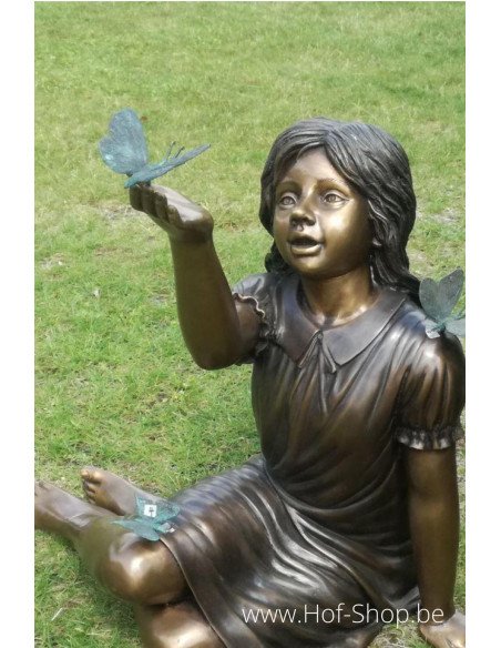 Fille avec papillon - statue en bronze (B902)