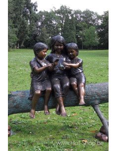 Drie meisjes op stam - bronzen beeld (B959)