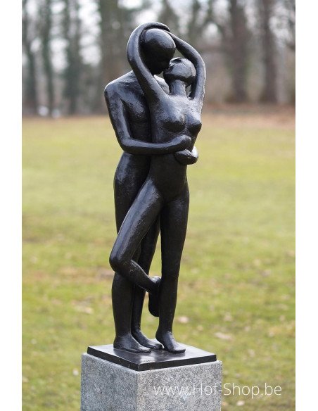 Couple d'amoureux modernes s'embrassant - statue en bronze (B1037)
