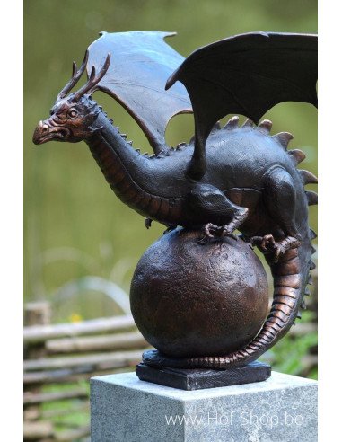 Dragon sur une sphère - statue en bronze (B56592)