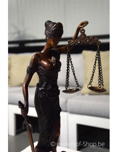 Petite femme justitia - statue en bronze (B54026)