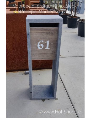 Gravure : numéro de maison sur la boîte aux lettres