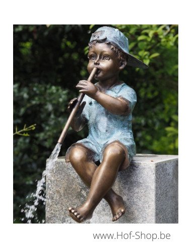Jongen met fluit - bronzen beeld (AN1391BRW-V-F)