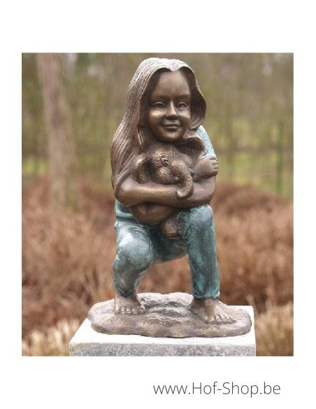 Meisje met olifant pop - bronzen beeld (AN1968BR-V)