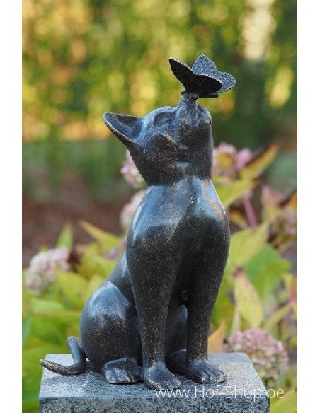 Kat met vlinder - bronzen beeld (AN1905BR-BI)