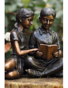 Klein lezend kinderpaar - bronzen beeld (AN2269BR-B)