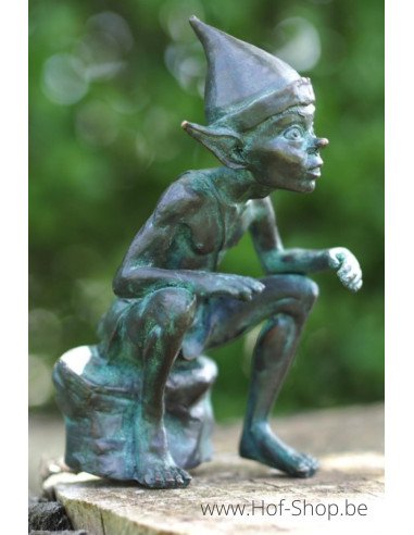 Pixie zittend op steen - bronzen beeld (BS1405V)