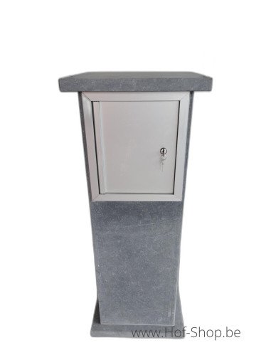 P-Box 17 - boîte aux lettres en pierre bleue