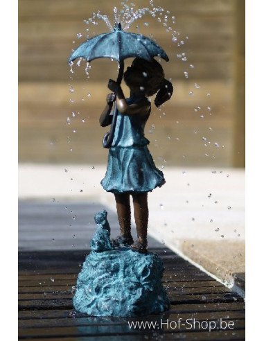 Meisje onder paraplu - bronzen beeld (GA0301BR-V-F)