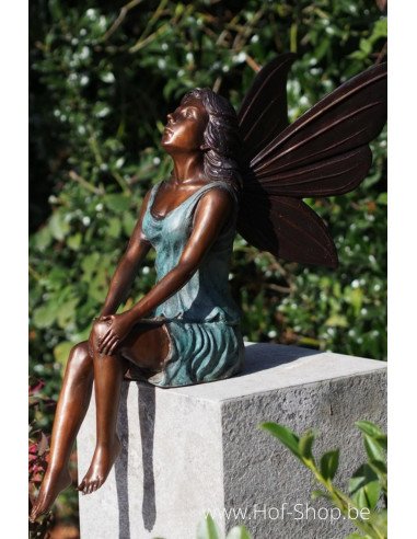 Fée assise - Sculpture en bronze (B58796)