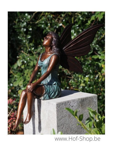 Zittende fee - bronzen beeld (B58796)