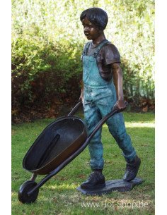 Jongen met kruiwagen - bronzen beeld (AN1561BRW-V)