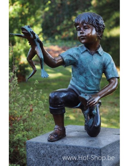 Jongen met kikker - bronzen beeld (AN1341BRW-V)