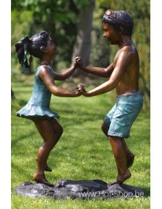 Garçon et fille - sculpture en bronze (B94647)