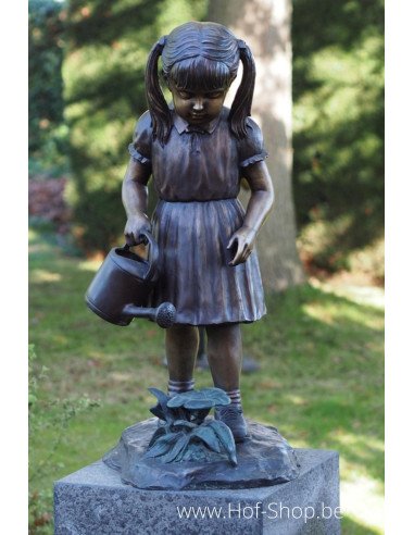 Fille avec arrosoir - statue en bronze (PB61038)