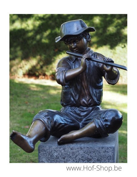 Garçon avec flûte - sculpture en bronze (PB61054)