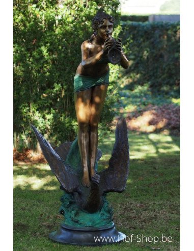 Vrouw op vogel - bronzen beeld (PB61114)