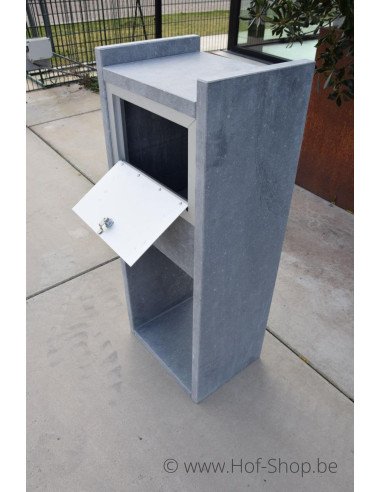 P-Box 2 - boîte aux lettres en pierre bleue