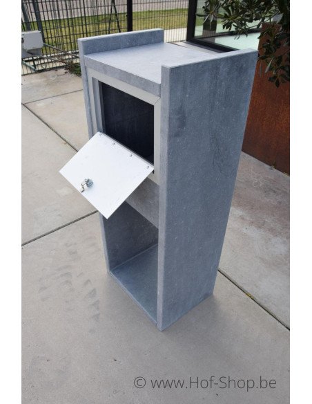 P-Box 2 - boîte aux lettres en pierre bleue