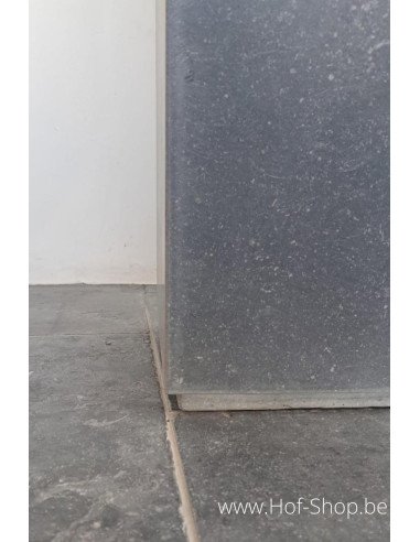 Pilar 25 x 25 x 75 cm - Piédestal en pierre bleue