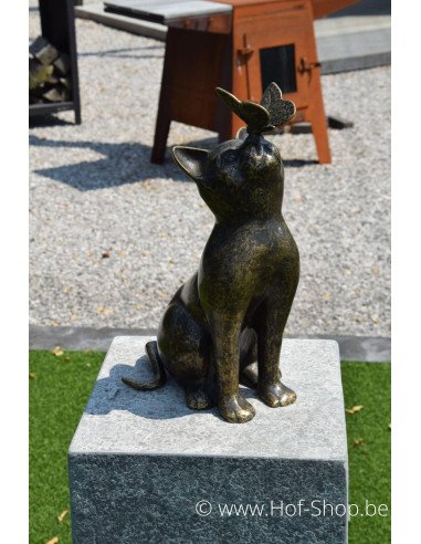 Kat met vlinder - bronzen beeld (AN1905BR-BI)