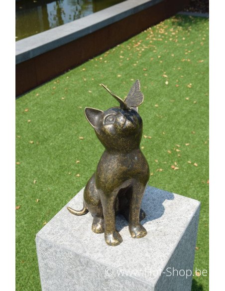 Kat met vlinder - bronzen beeld (AN1905BR-BI)