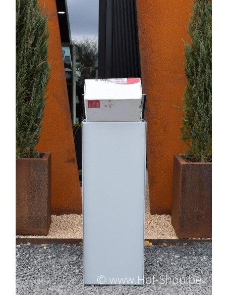 Dropbox Small RAL 9006 - pakketbus aluminium