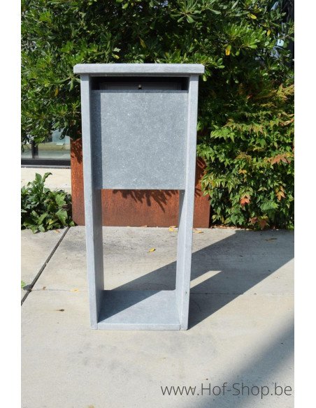 P-Box 3 - boîte aux lettres en pierre bleue