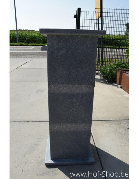 P-Box 13 - boîte aux lettres en pierre bleue