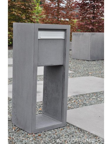 Modern betonnen brievenbus - Claes Sierbeton