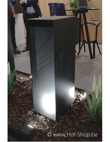 Nexus Medium RAL 9005 - pakketbus aluminium