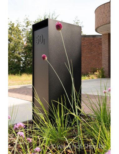 BEURSMODEL Nexus Medium RAL 9005 - eSafe pakketbus aluminium