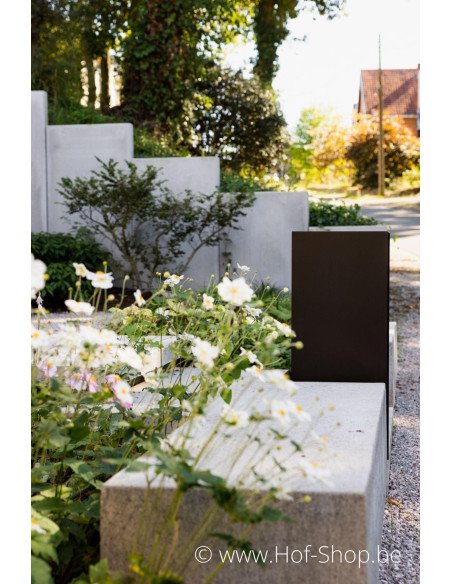 Nexus Medium RAL 9005 - eSafe pakketbus aluminium