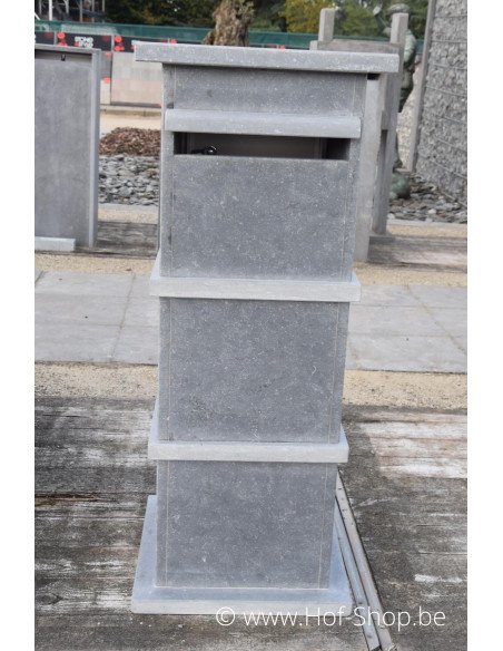 M-Box C - boîte aux lettres en pierre bleue