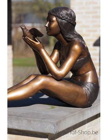 Vrouw met vogeltje - bronzen beeld (B1283)