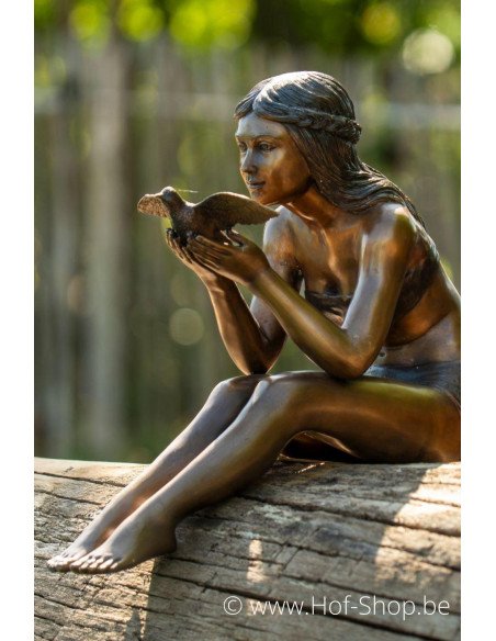 Vrouw met vogeltje - bronzen beeld (B1283)