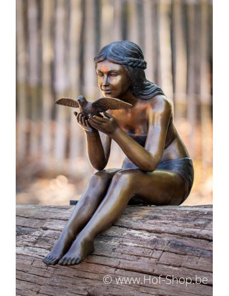 Vrouw met vogeltje - bronzen beeld (B1283)