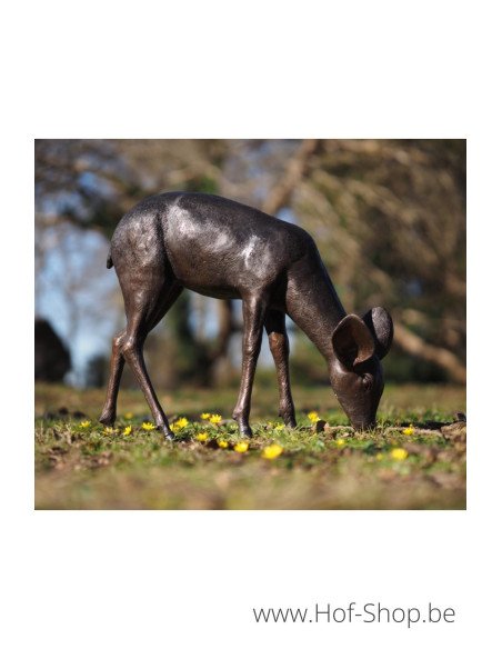 Grazend hertje - bronzen beeld (B58831)