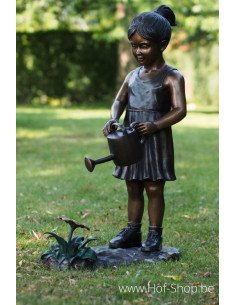 Fille avec arrosoir - statue en bronze (B1479)