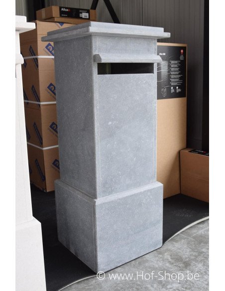 Bilbao - Boîte aux lettres VASP en pierre bleue